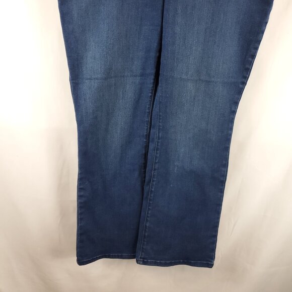 Lee Platinum LabelMidrise Fit Barely Boot 16W Medium Womens Pull On Jeans - Picture 3 of 11